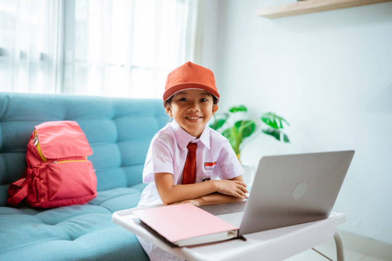 7 Alasan Sekolah Harus Menggunakan Aplikasi SPMB Online untuk PPDB Modern
