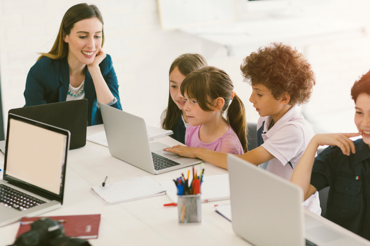 Apa Saja Kemudahan PPDB Online Menggunakan Aplikasi SPMB Sekolah Terintegrasi