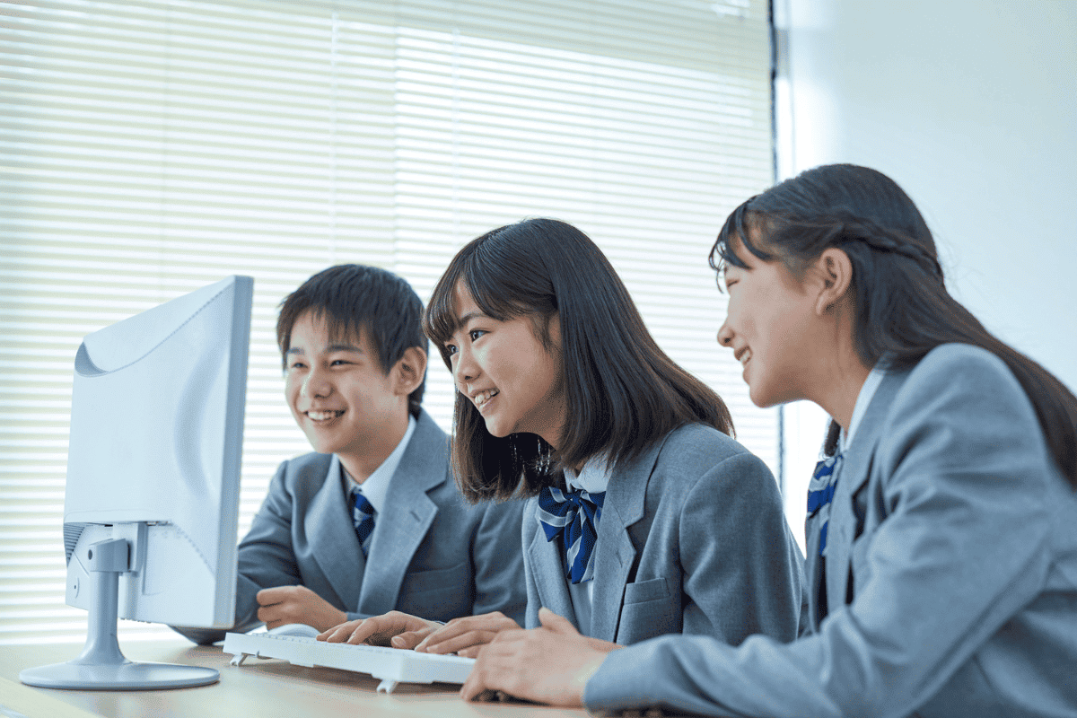 Solusi Aplikasi CBT Online Terintegrasi
