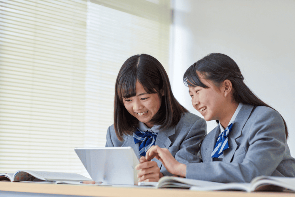 Mempermudah Evaluasi Sekolah Lewat Sistem CBT Skoola