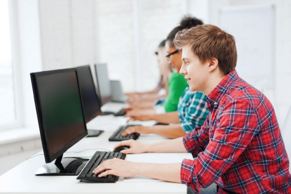 Panduan Memilih Aplikasi Ujian Online